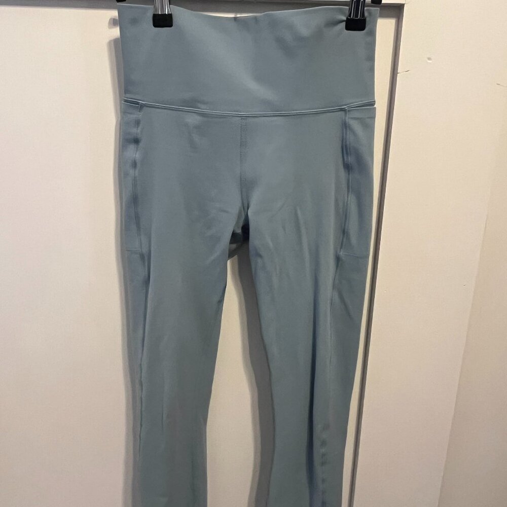 Vuori Leggings w/ pockets - light blue green